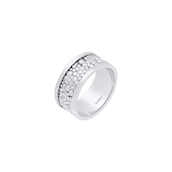 Caviar ring