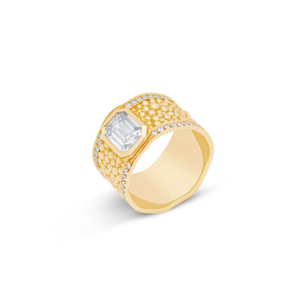 Caviar ring