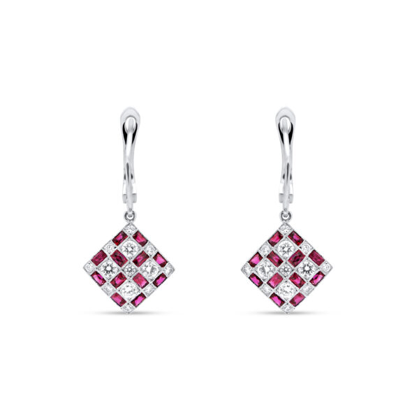 Dormeuses earrings