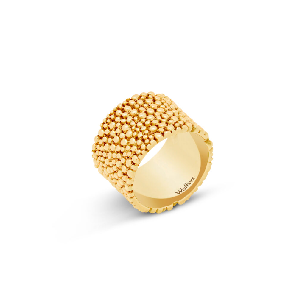 Caviar ring