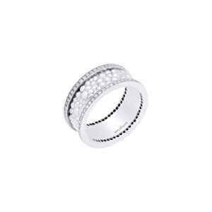 Bague en caviar