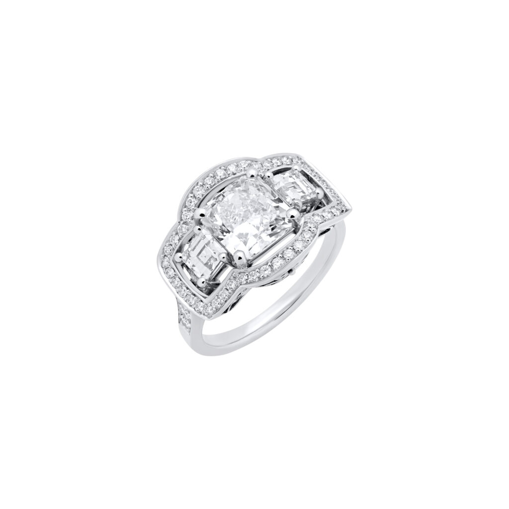 Majestic ring
