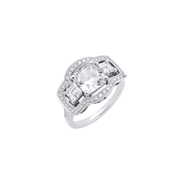 Majestic ring