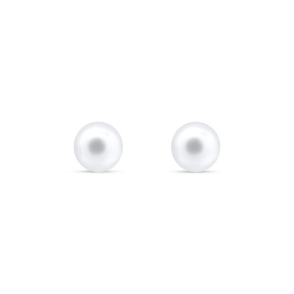 Pearl earrings