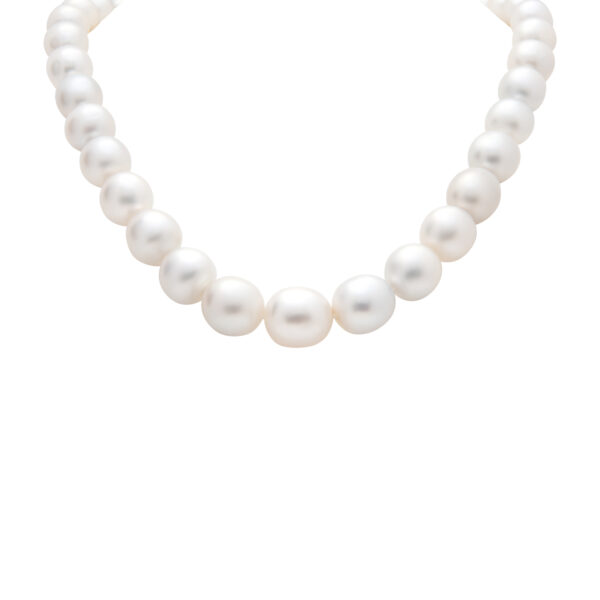 Pearl necklace